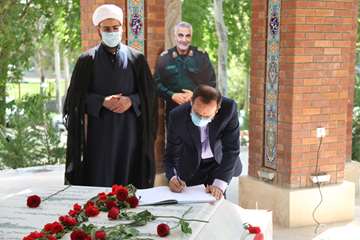 تجدید میثاق با شهدای دفاع مقدس